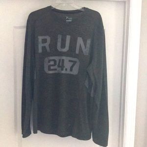 Old Navy Active shirt. NWOT